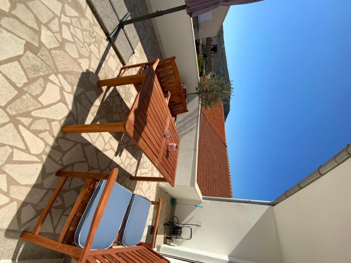 Apartments Leonardo Primosten Luaran gambar
