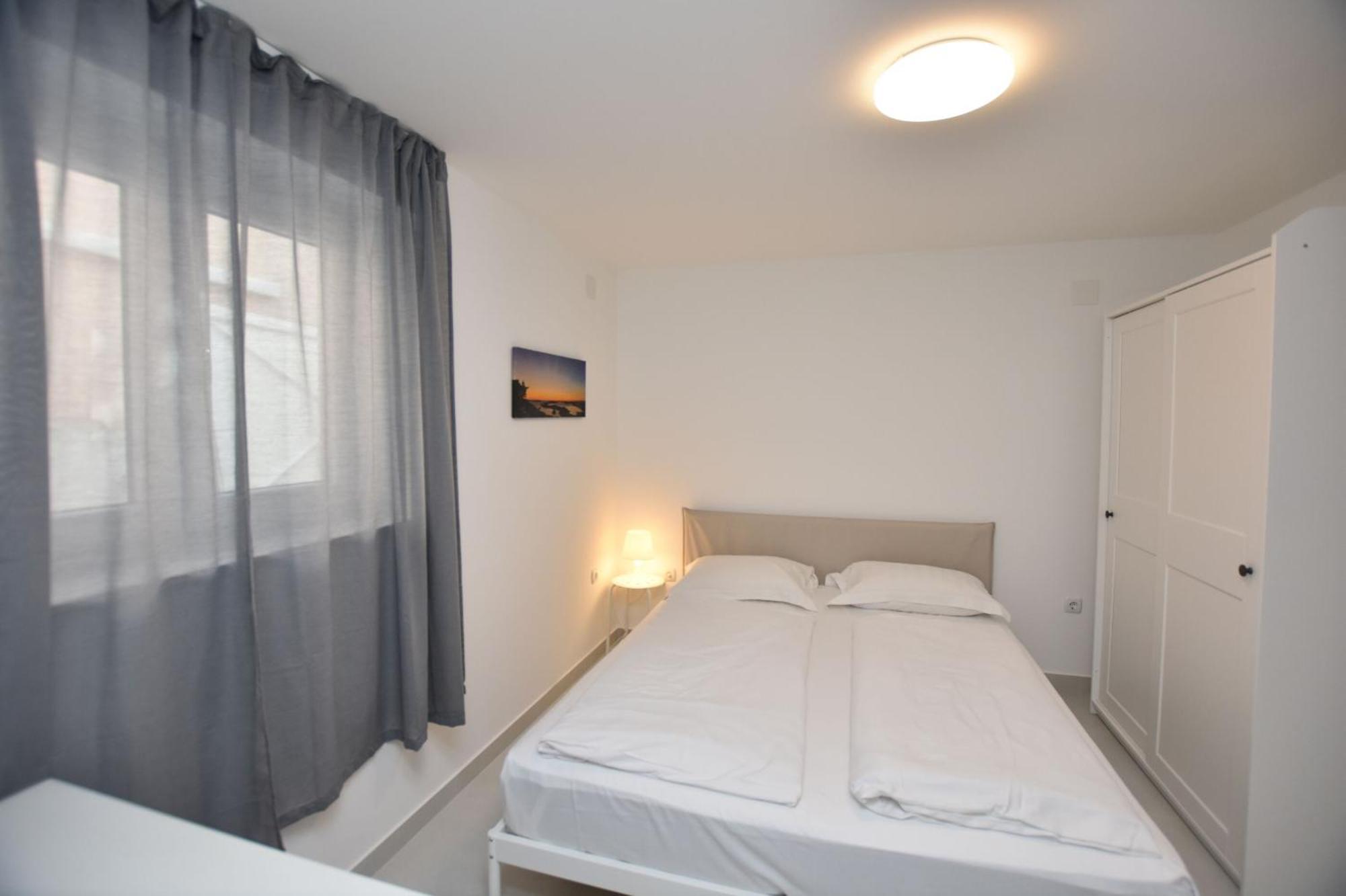 Apartments Leonardo Primosten Luaran gambar